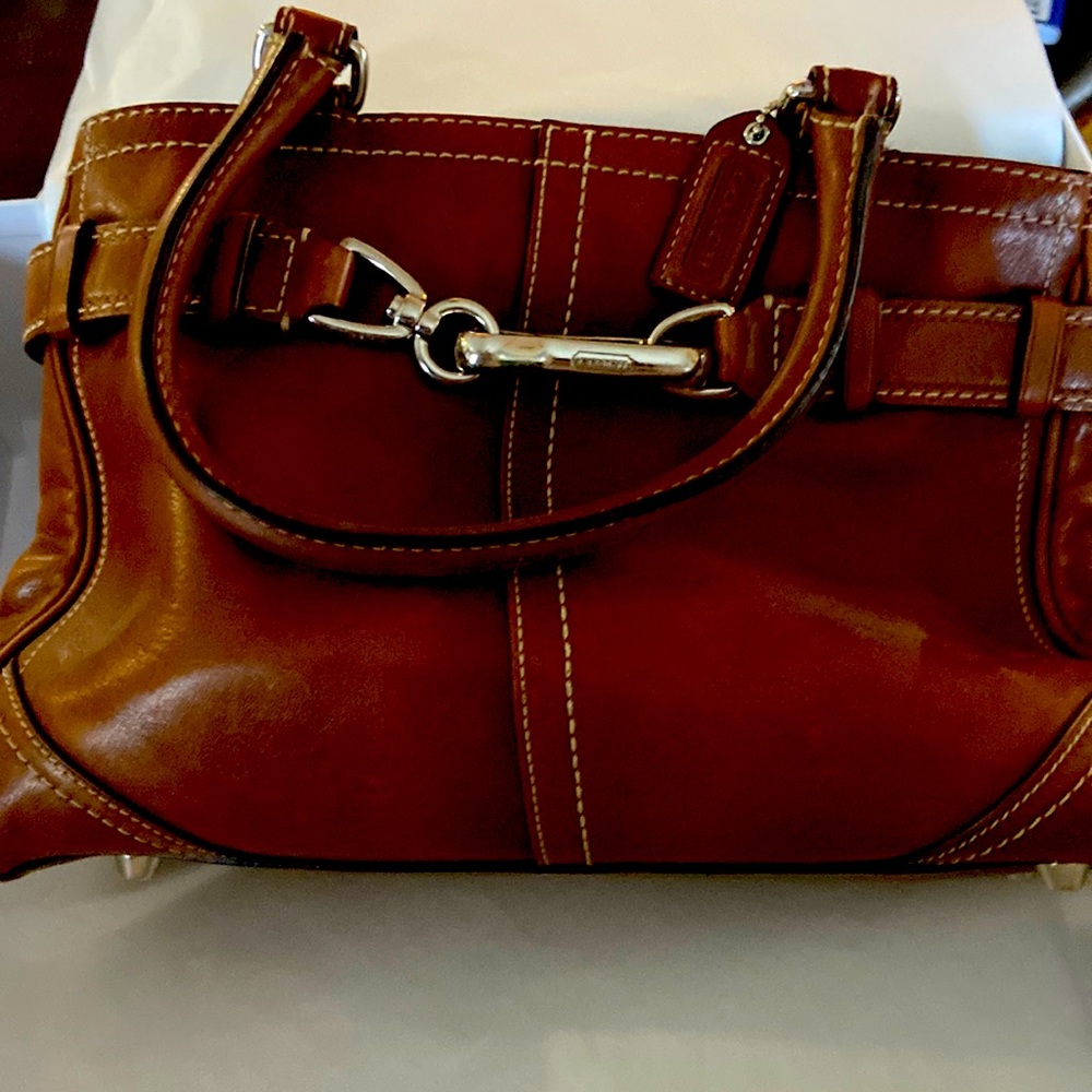 Cognac Coach leather bag in excellent shape for sale.